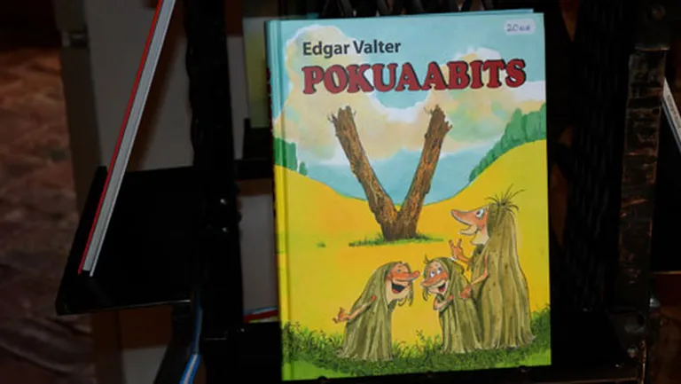 Poķu ģimenītei veltītā grāmatiņa