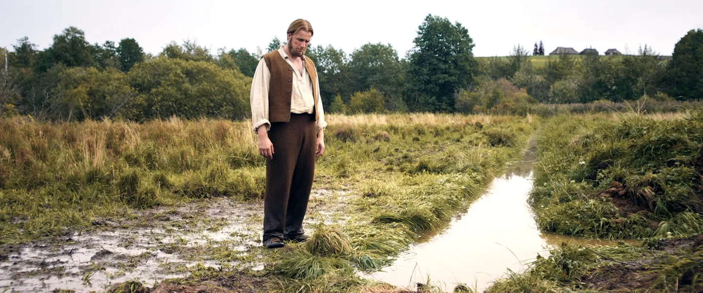 «Tõde ja õigus». Andres (Priit Loog) saab aru, et Pearuga kahasse on kallim, ikka kallim. FOTO: Allfilm
