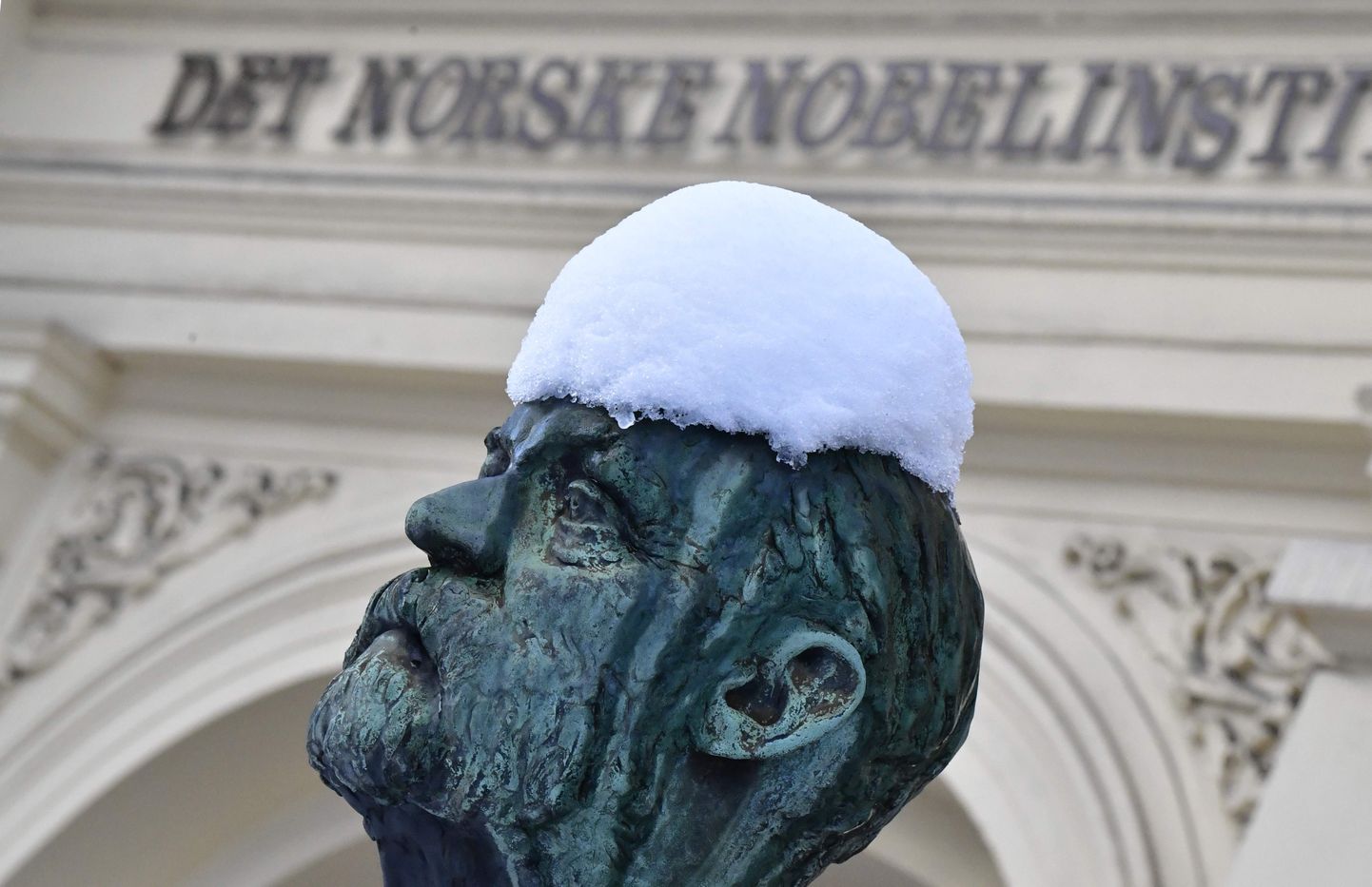 Alfred Nobeli kuju Oslos.