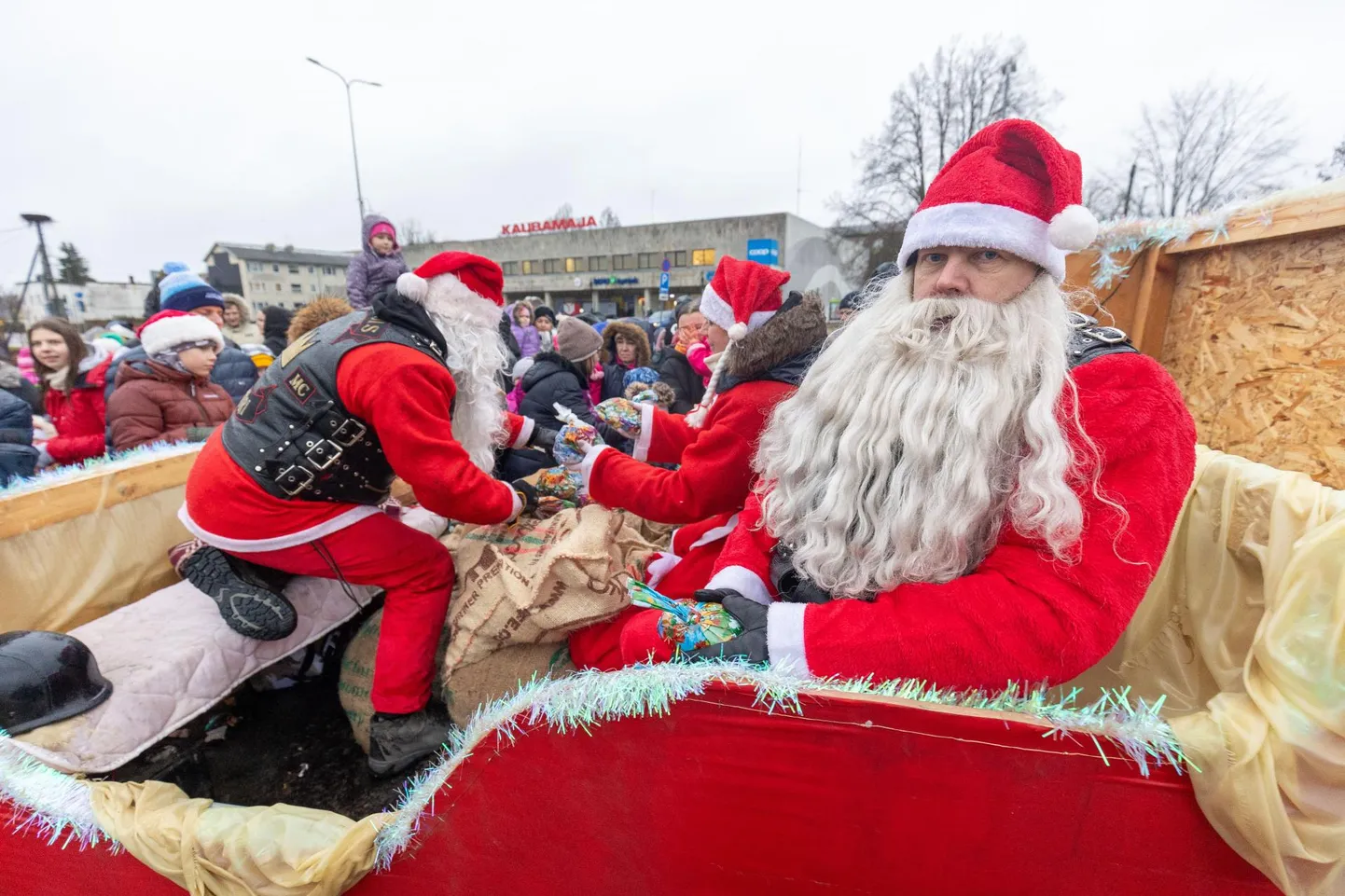 Ettevaatusabinõud on hädatarvilikud ka jõuluvanadele.