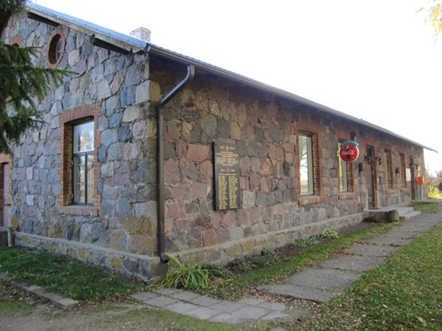 Assamalla.