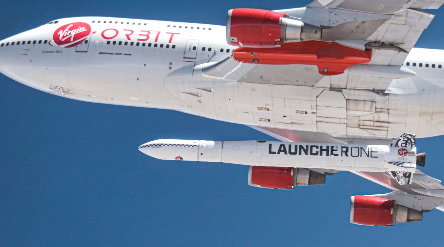 Virgin Orbiti Boeing 747-400 lennuk Cosmic Girl ja rakett LauncherOne