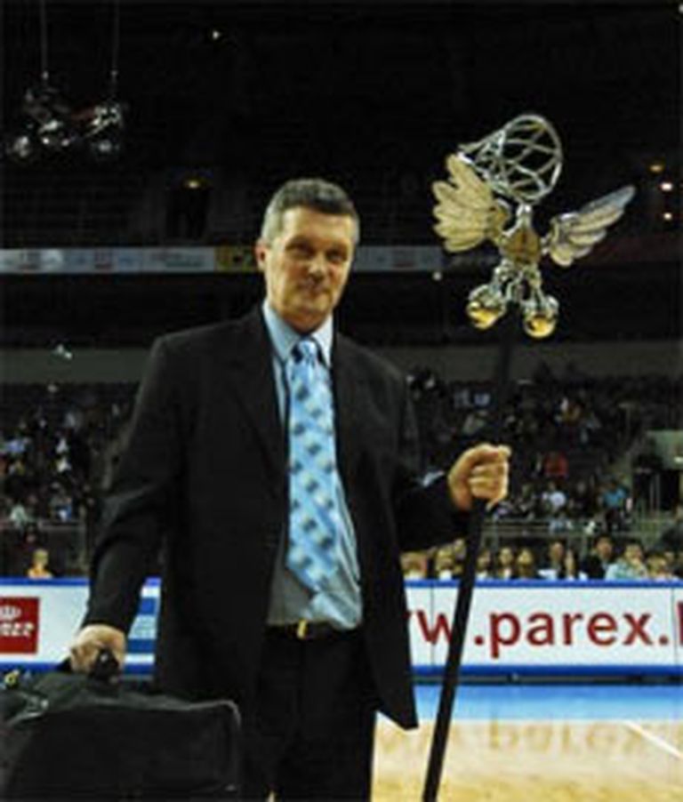 Par tradicionālā treneru tālmetienu konkursa uzvarētāju kļuva "Cēsu" komandas galvenais treneris Vladimirs Kisiļevs. 