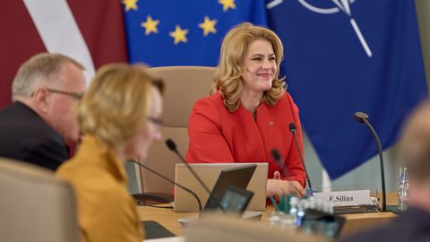 Siliņa nākamajai valdībai novēl saglabāt savus prioritāros jautājumus