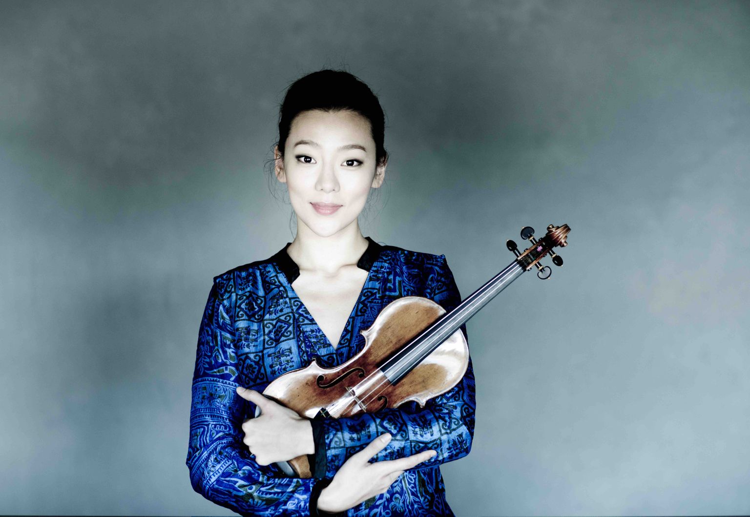 Clara-Jumi Kang ja Stradivariuse viiul.