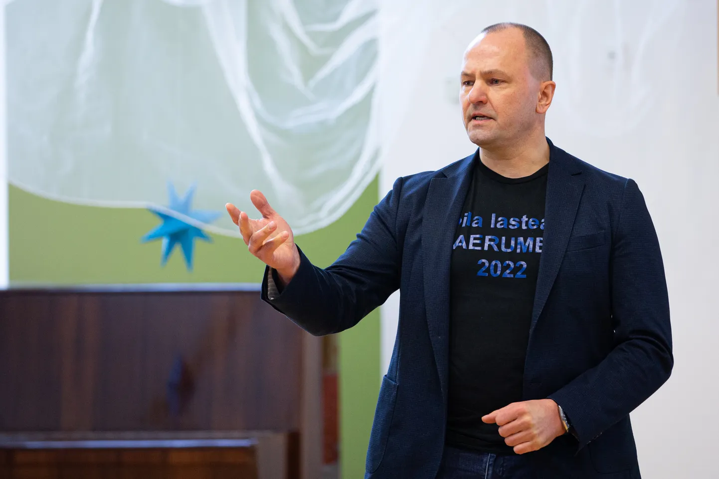 Владелец "Naerumeri" Мартин Ритберг сказал на состоявшемся в понедельник в детсаду собрании, что если продлить период договора, то бюджет возможно уменьшить.