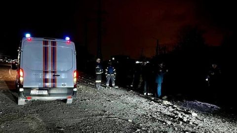 Belgorodā no krievu lidmašīnas nejauši nokritusi aviobumba atstāj bez elektrības daļu pilsētas