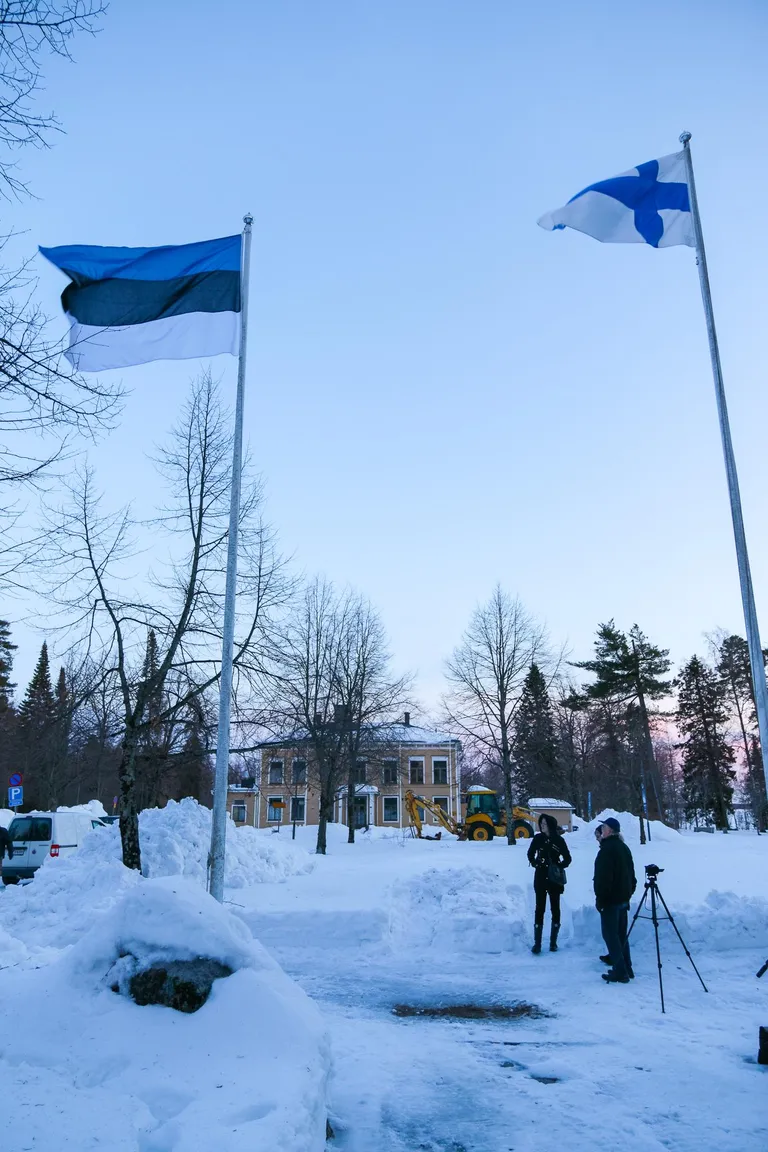 Pärnu sõpruslinnas Vaasaski heisati Eesti Vabariigi aastapäeva auks sinimustvalge.
