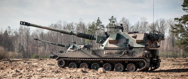 Poolas valmistatud 155 mm liikursuurtükk Krab.