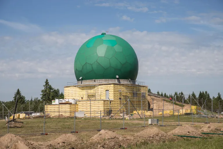 Radaritel ja sensoritel on eelhoiatuse seisukohalt tohutu mõju, kuigi avalikkus neid iga päev ei näe. Pildi Kellavere radar.