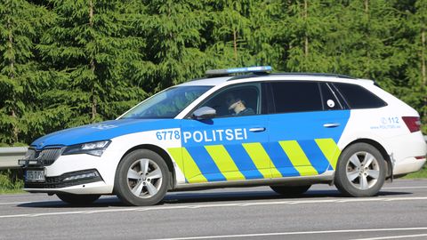 Tõrva vallas sõitis auto teisele sõidukile tagant otsa
