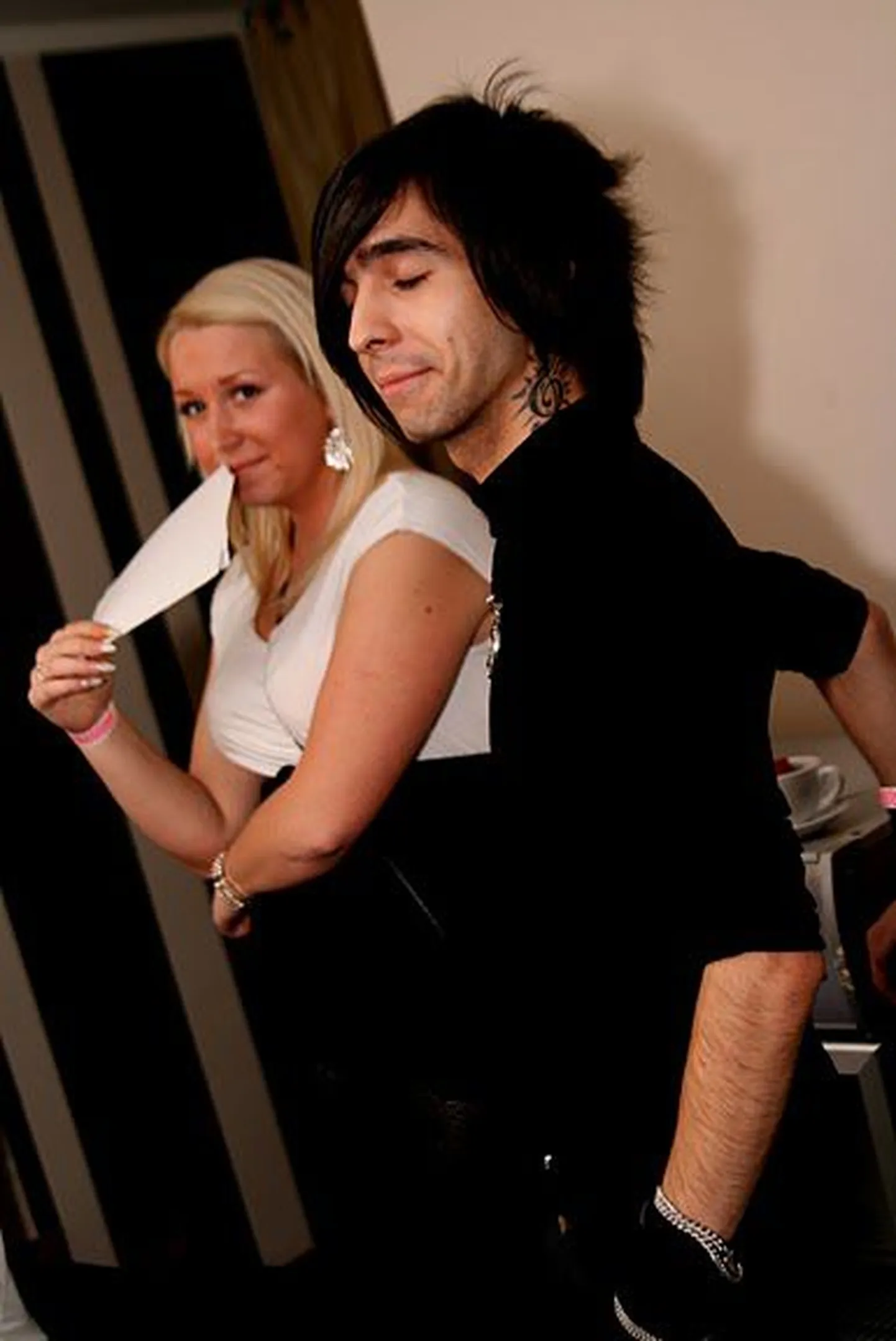 Aasta meesstrippari valimised Club Tallinnas 20.11.10  Strippareid oli uudistama tulnud ka Superstaari-Anis