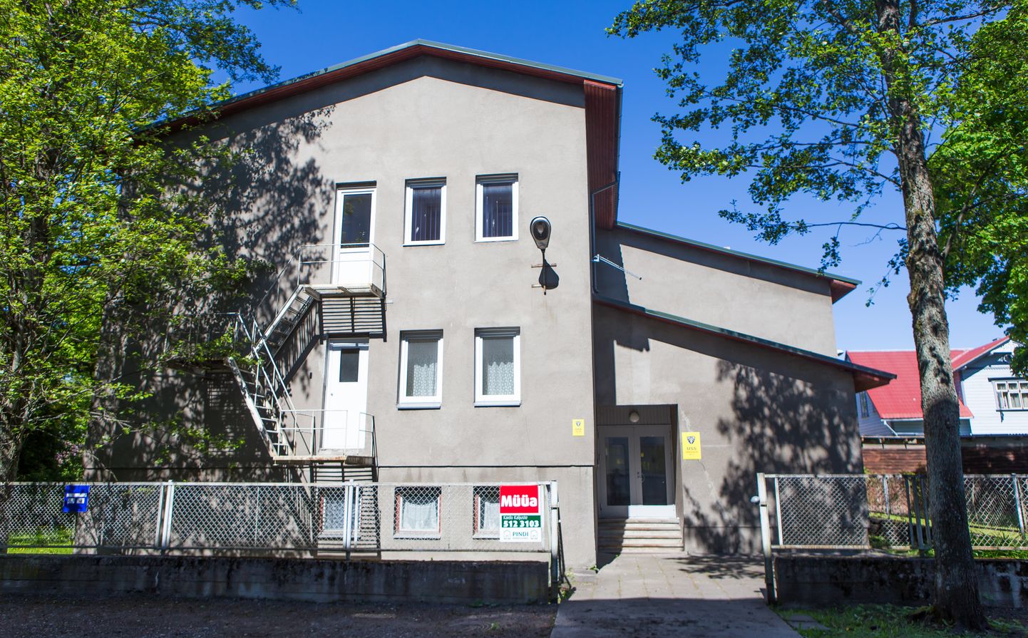 SA Pärnu Haiglale kuulunud Sääse 3, mida müüdi 280 000 euroga, sai endale detsembris omaniku, osaühingu NZN, millele kuulub Pärnu majutusasutus villa Green.