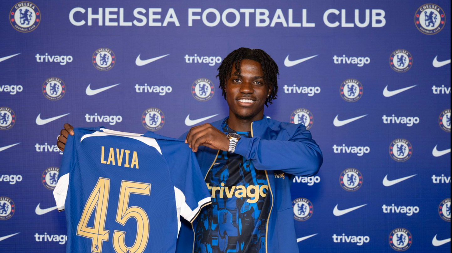 Chelsea ostis Southamptonilt 62 miljoni euro eest 19-aastase belglase Romeo Lavia (pildil) mängijaõigused. Esimene hooaeg möödus jalgpallurile kohutavalt.