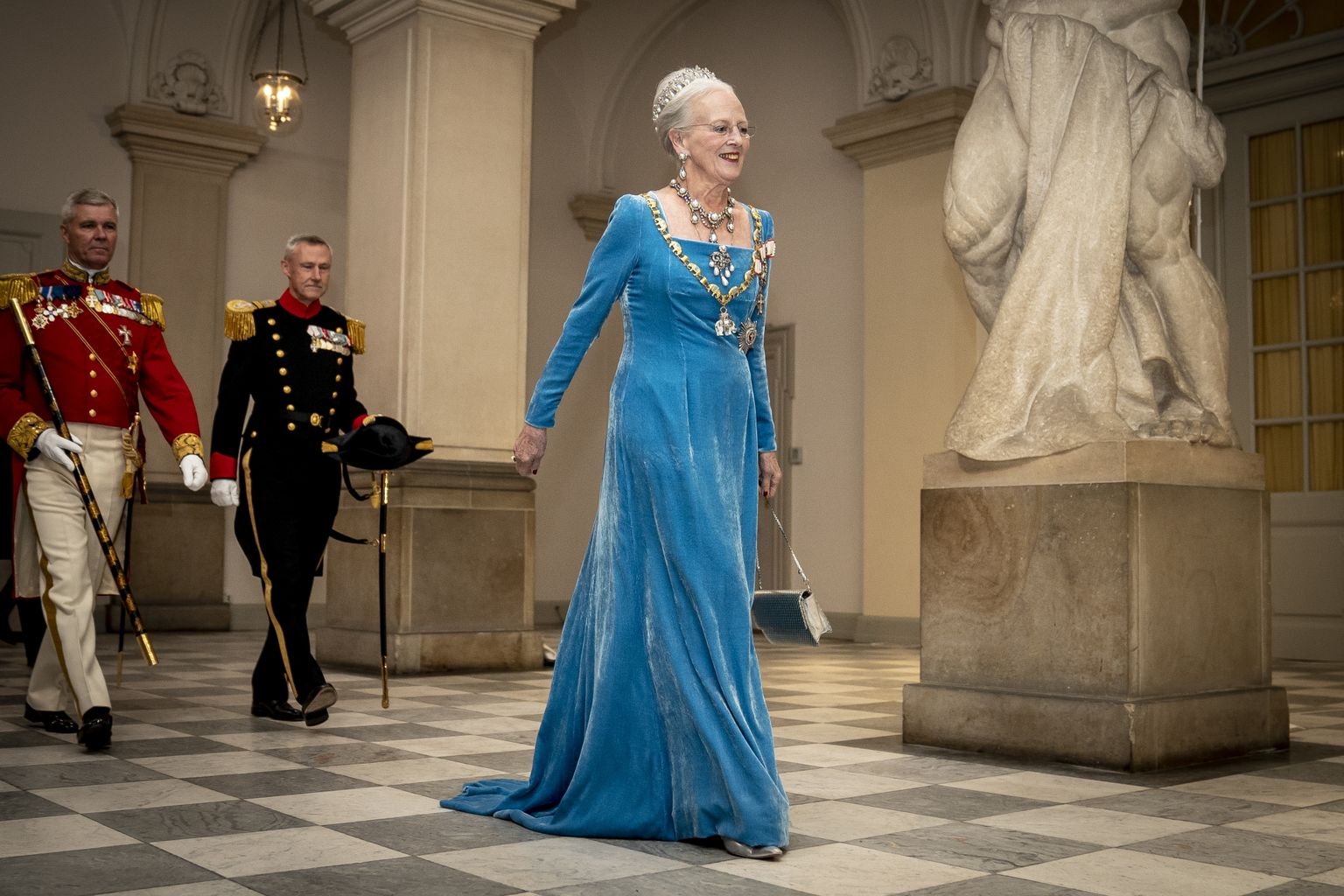 Taani kuninganna Margrethe II suundumas 11. septembril 2022 Kopenhaagenis Christiansborgi palees oma 50. valitsemisaasta troonijuubeli galale