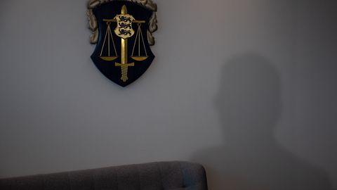 Lasnamäel põles kaitsetööstusettevõtte hoone, ametid kahtlustavad süütamist