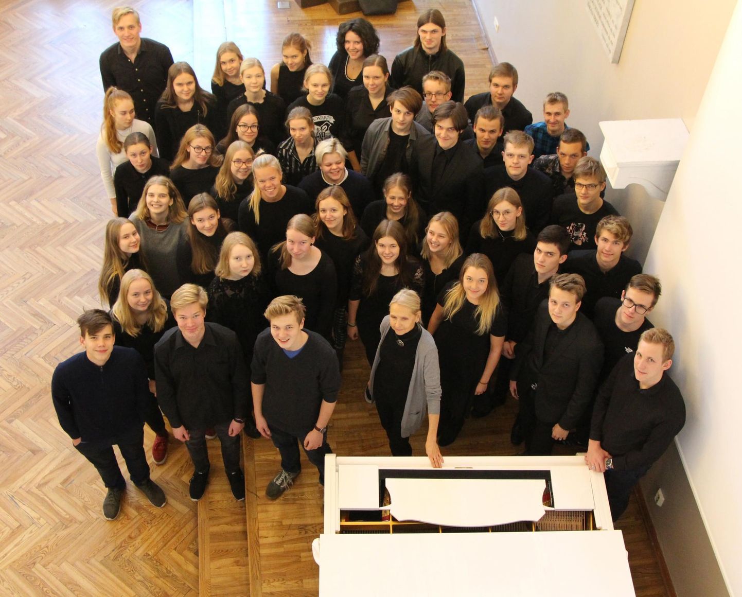Kontserdimajas toimuvast konkursist võtab teiste hulgas osa Tallinna reaalkooli segakoor.
