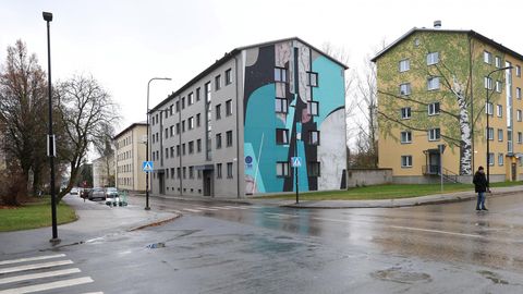 Nutimajadesse paigaldatud sajad tahvelarvutid annavad järjest otsad