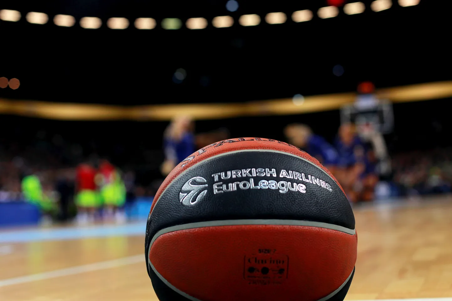 Korvpall Euroliiga logoga.