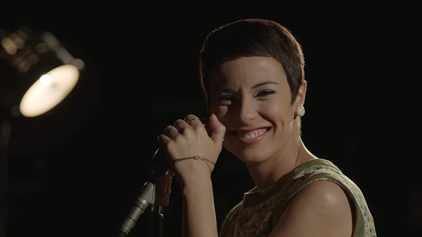 Andréia Horta filmis «Elis».