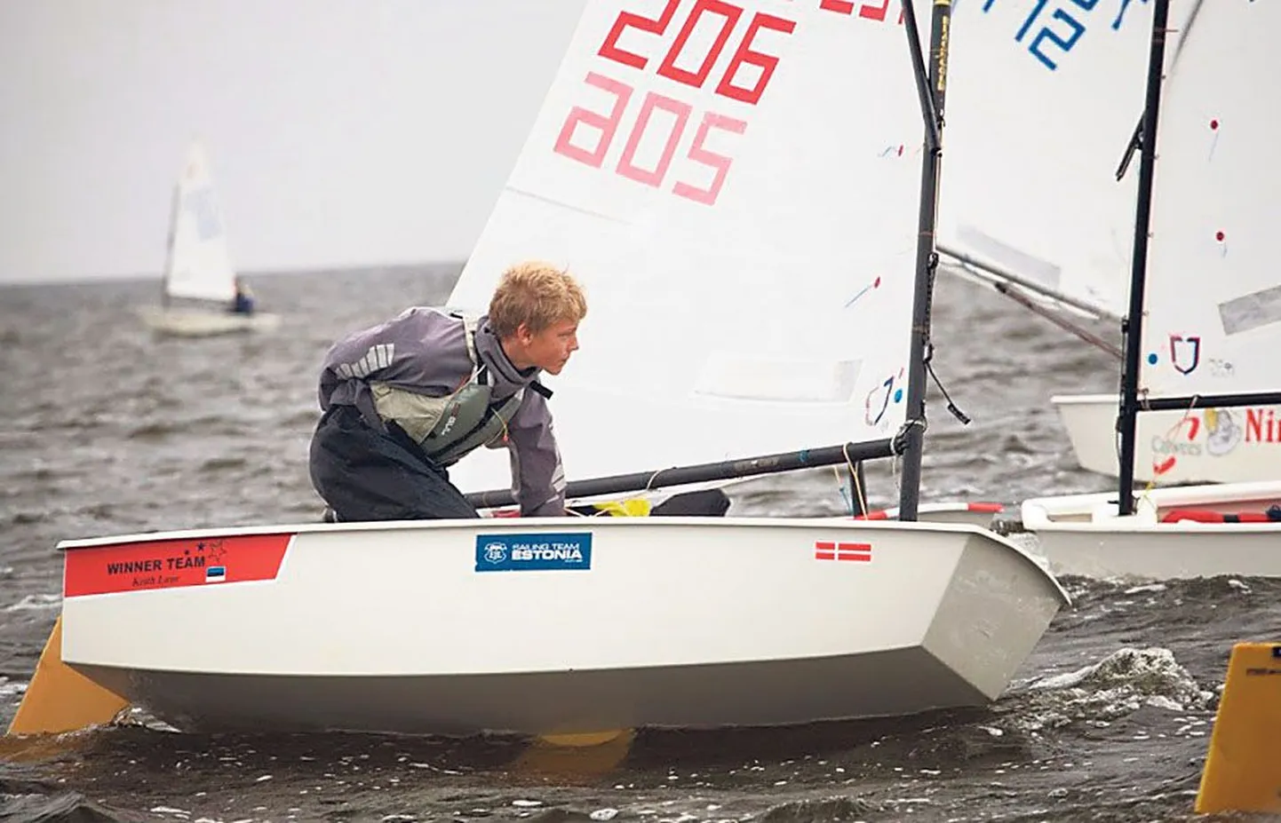 Pärnu jahtklubi purjespordikooli treenerite kasvandik, 13aastane Keith Luur tõestas taas, et tal pole kodustel vetel väärilisi vastaseid.