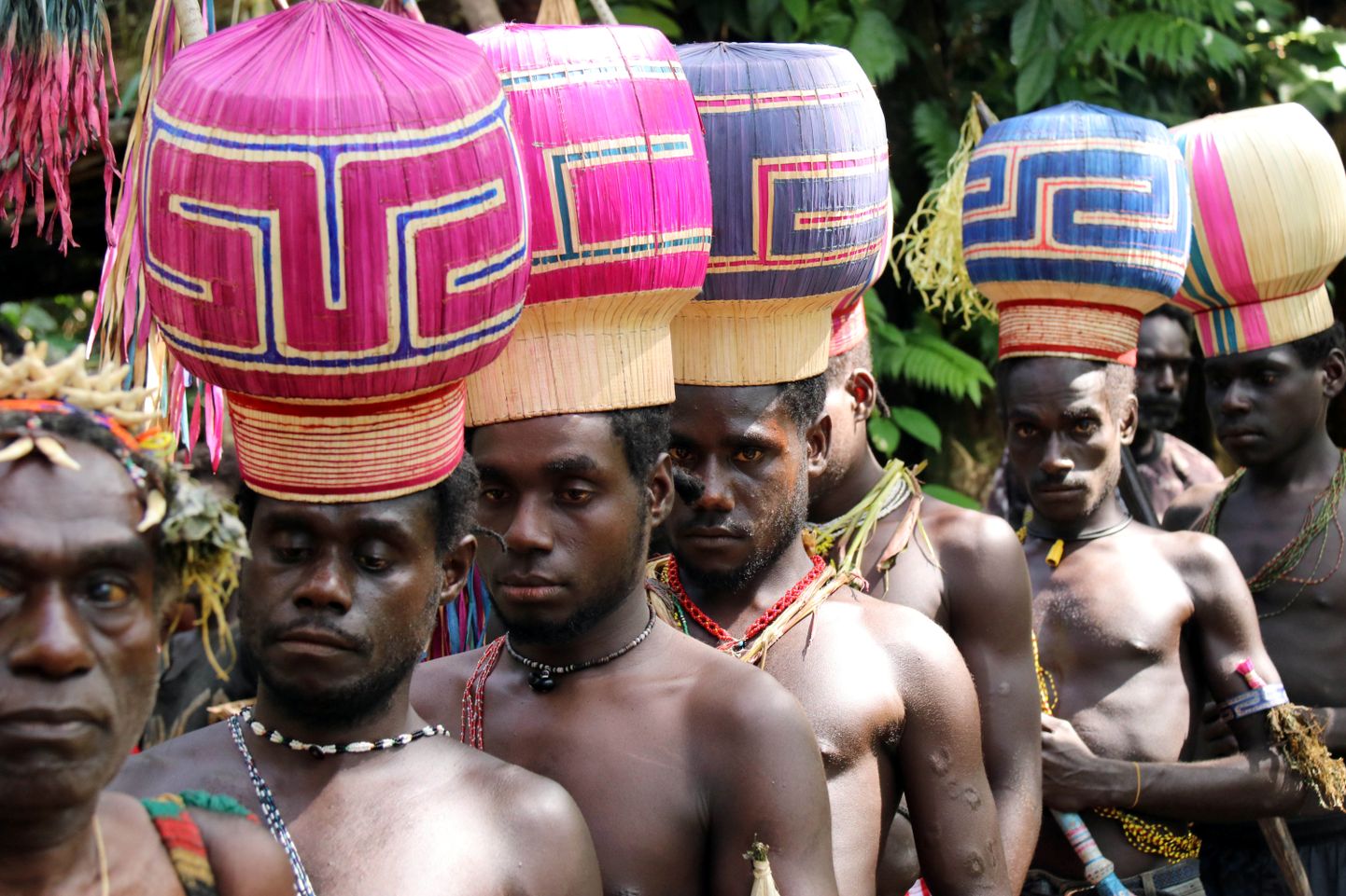 Bougainville'i Kunua piirkonna mehed 29. novembril 2019 hääletusjärjekorras