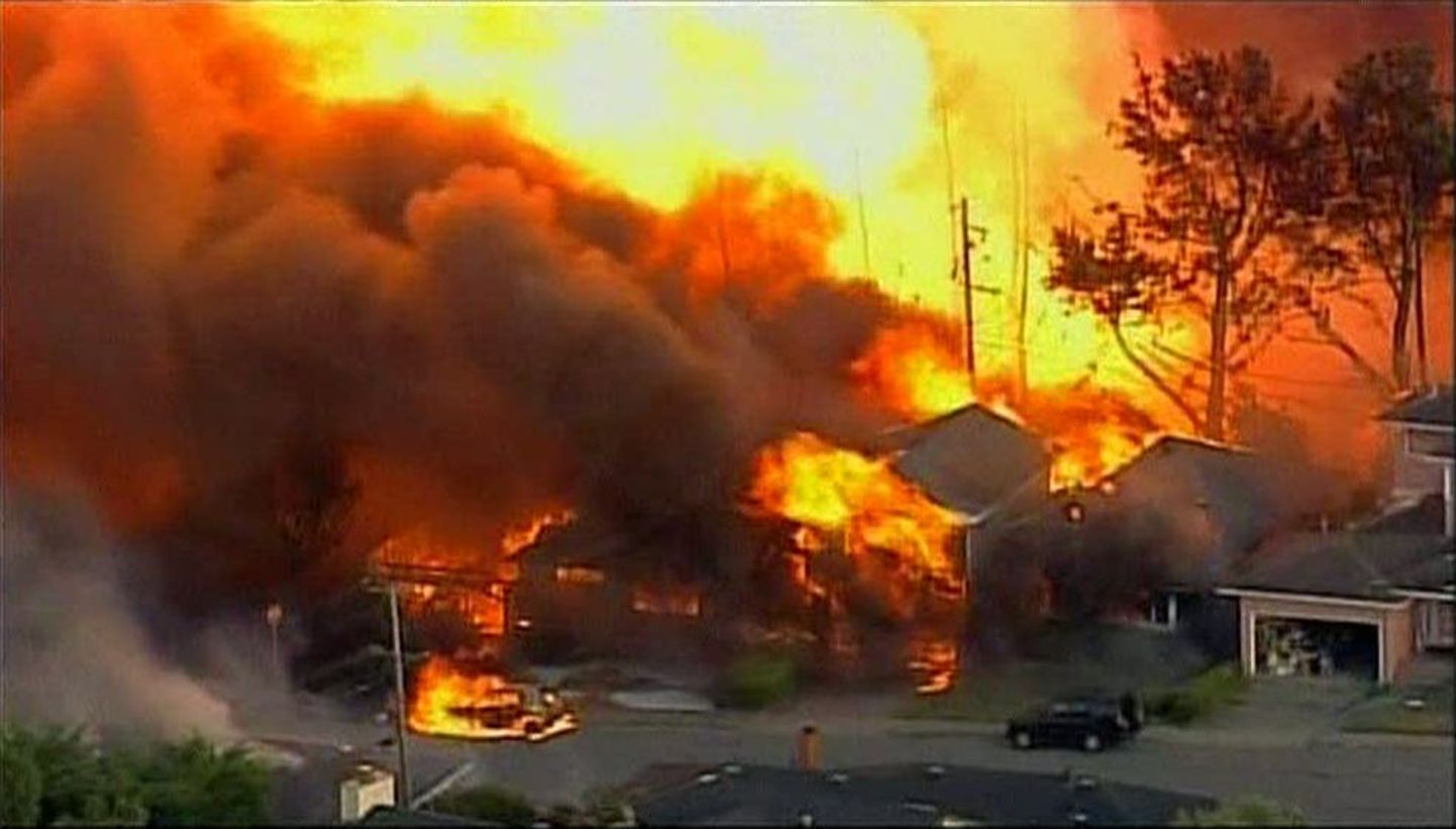 San Francisco tulekahjus on hukkunud vähemalt neli inimest.