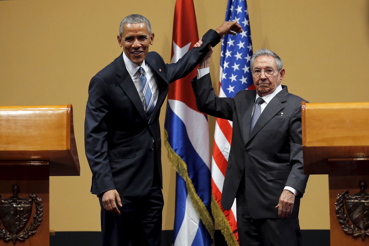 USA president Barack Obama ja Kuuba president Raúl Castro.