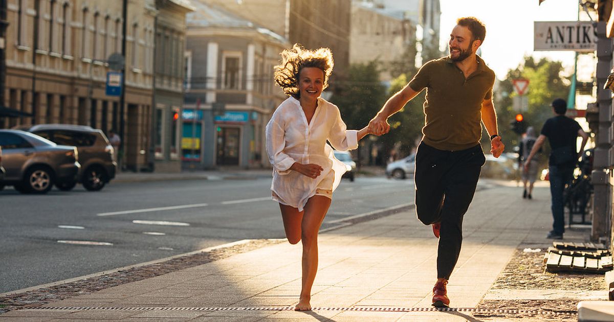 звезды снимают клипы. где снимался клип все будет хорошо. Mark ronson nothing breaks like a heart. съемки клипа backstage. процесс съемки.