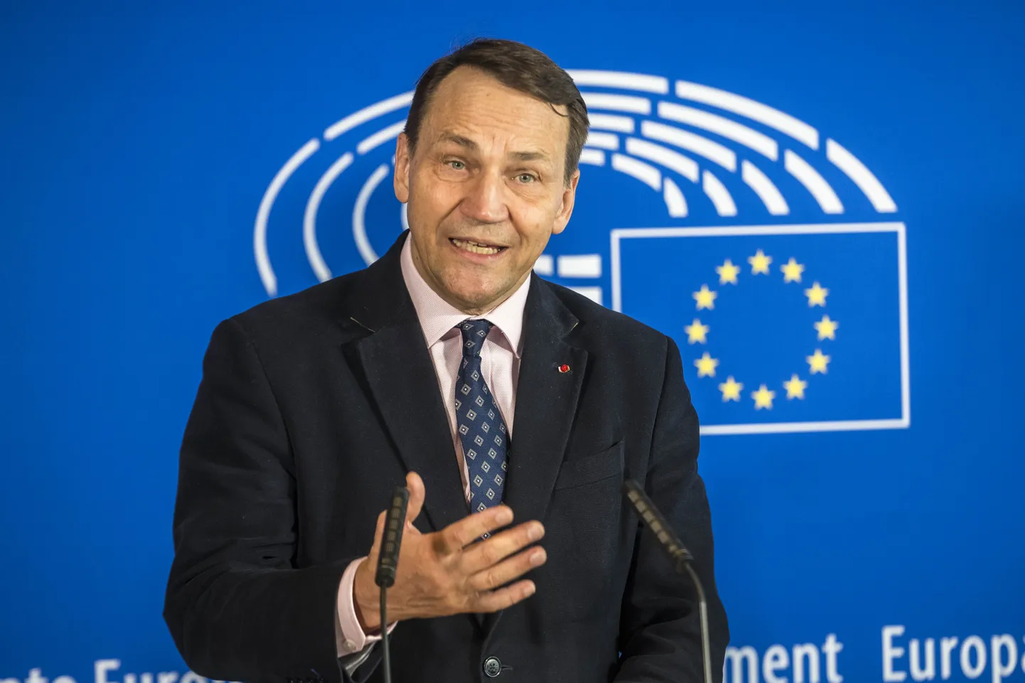 Radoslaw Sikorski.