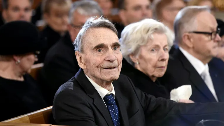President Mauno Koivisto koos abikaasa Tellervoga 2016. aastal Soome iseseisvuspäeva jumalateenistusel