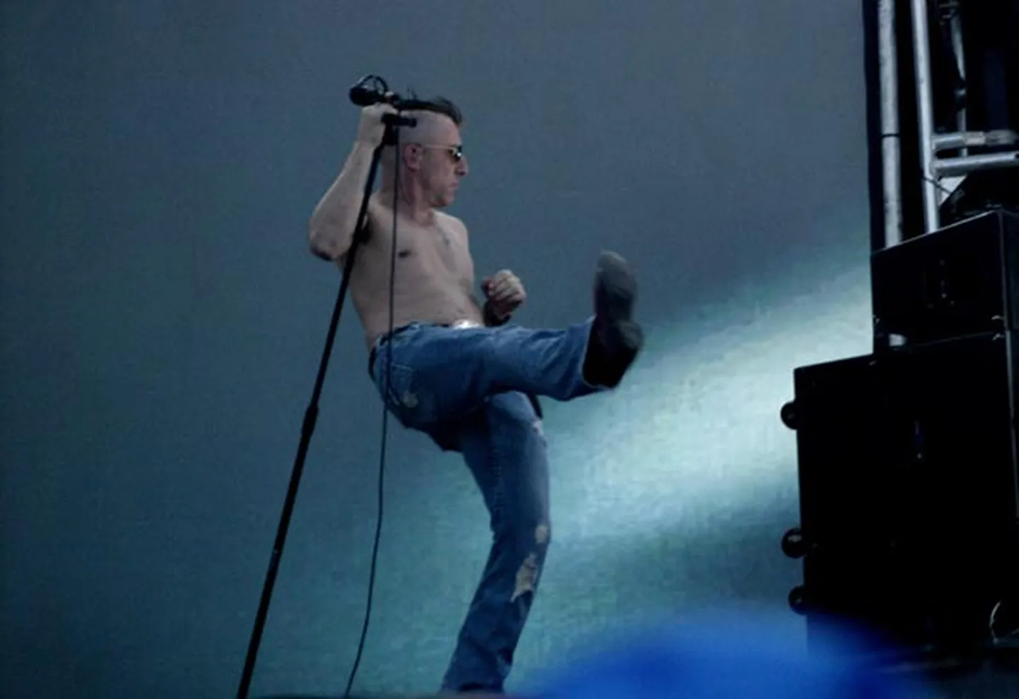Tool'i laulja Maynard James Keenan Ruisrocki festivalil aastal 2006.