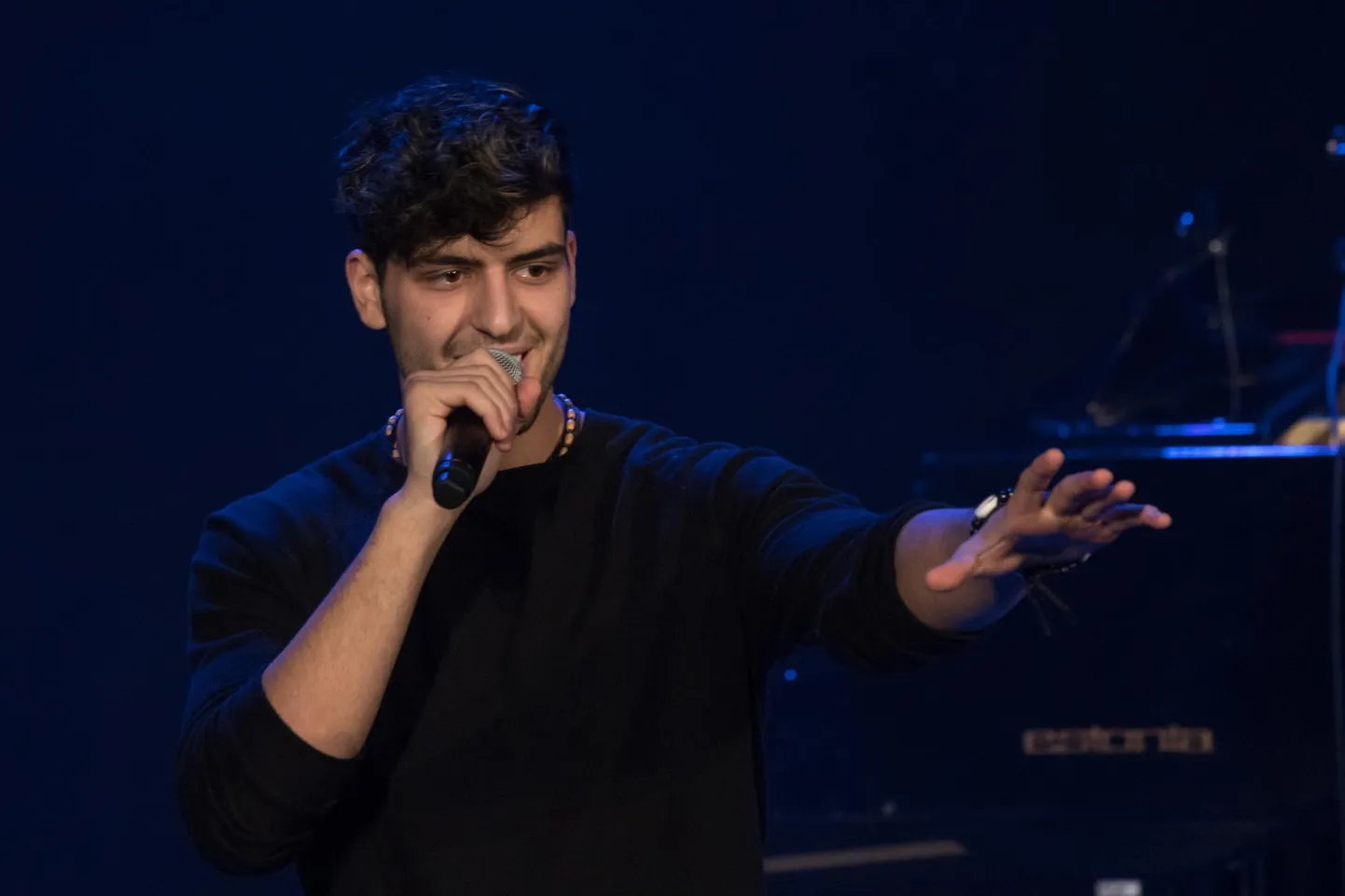 Stefan Airapetjan laul «Without You» on kirjutatud tema kallimale Victoriale.