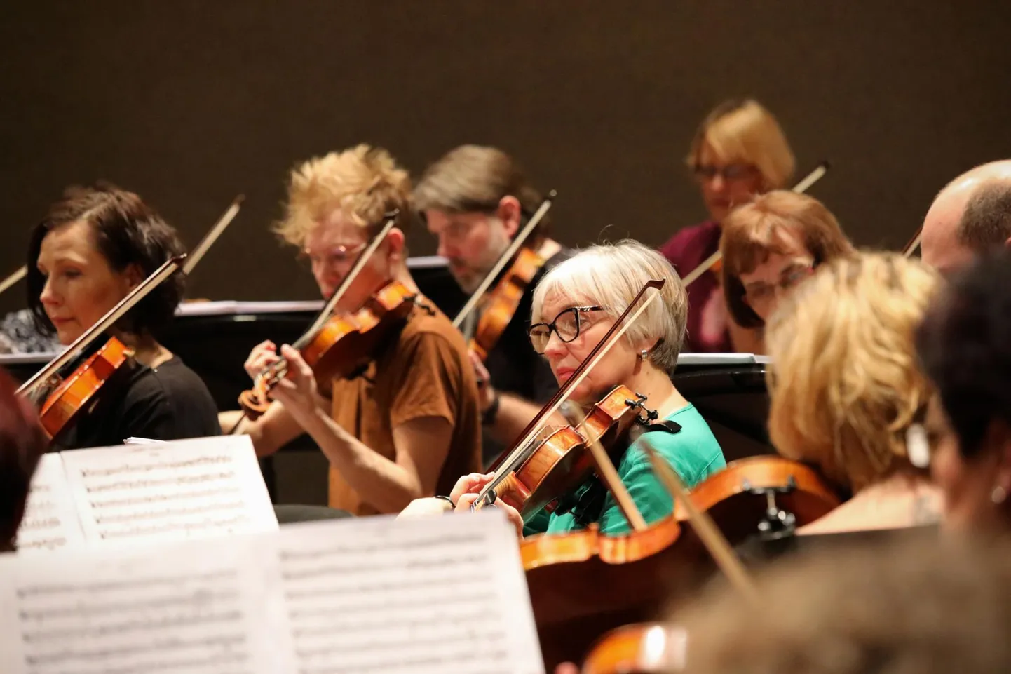 Pärnu linnaorkester purjetab loomingulises mõttes laineharjal, olles võrdväärne partner nii Vanemuise ja rahvusooperi orkestrile kui riigi esindusorkestrile ERSO.