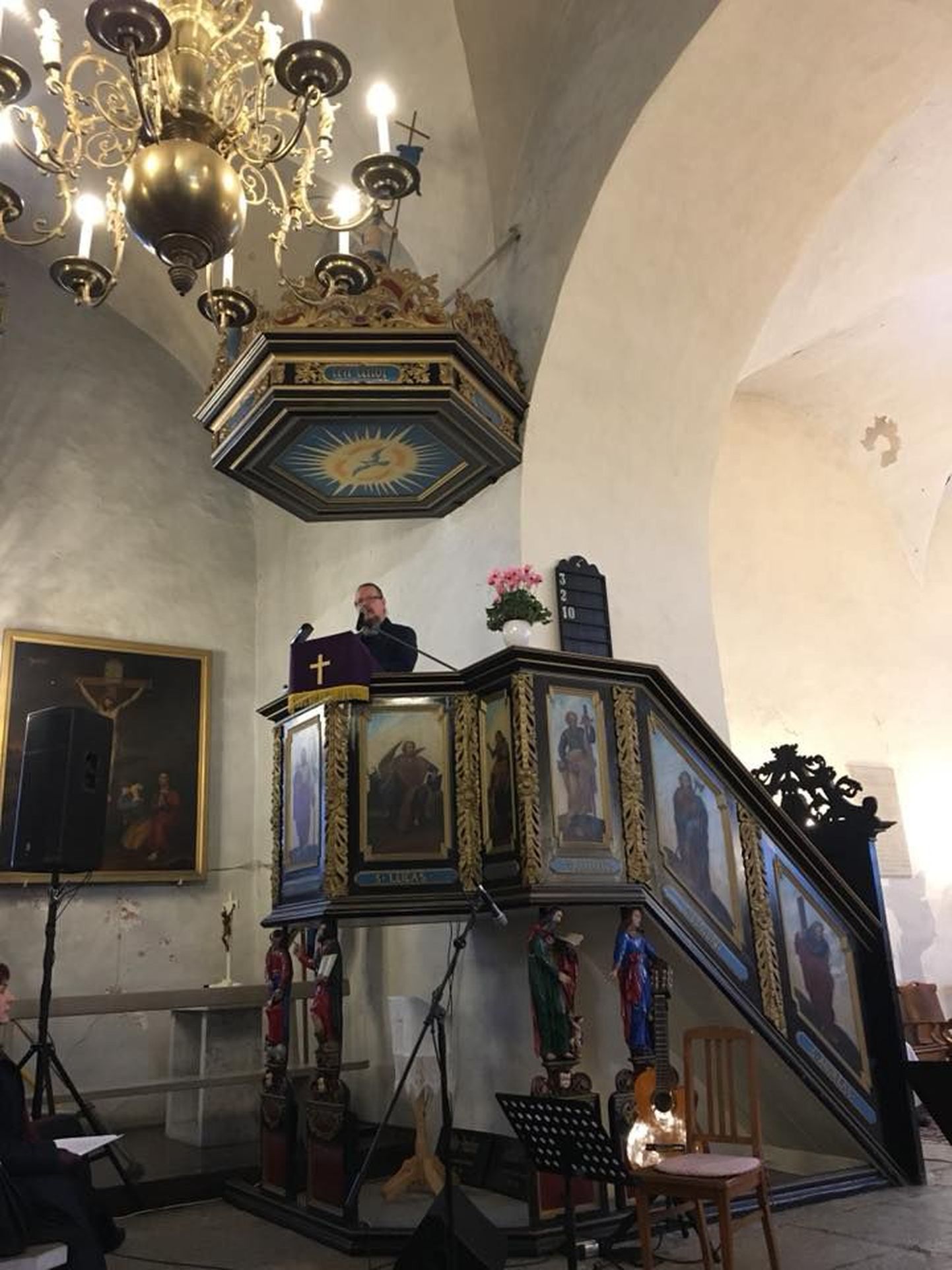 Eesti Piibliseltsi peasekretär Jaan Bärenson Rakvere kirikupäevade oikumeenilisel avajumalateenistusel.