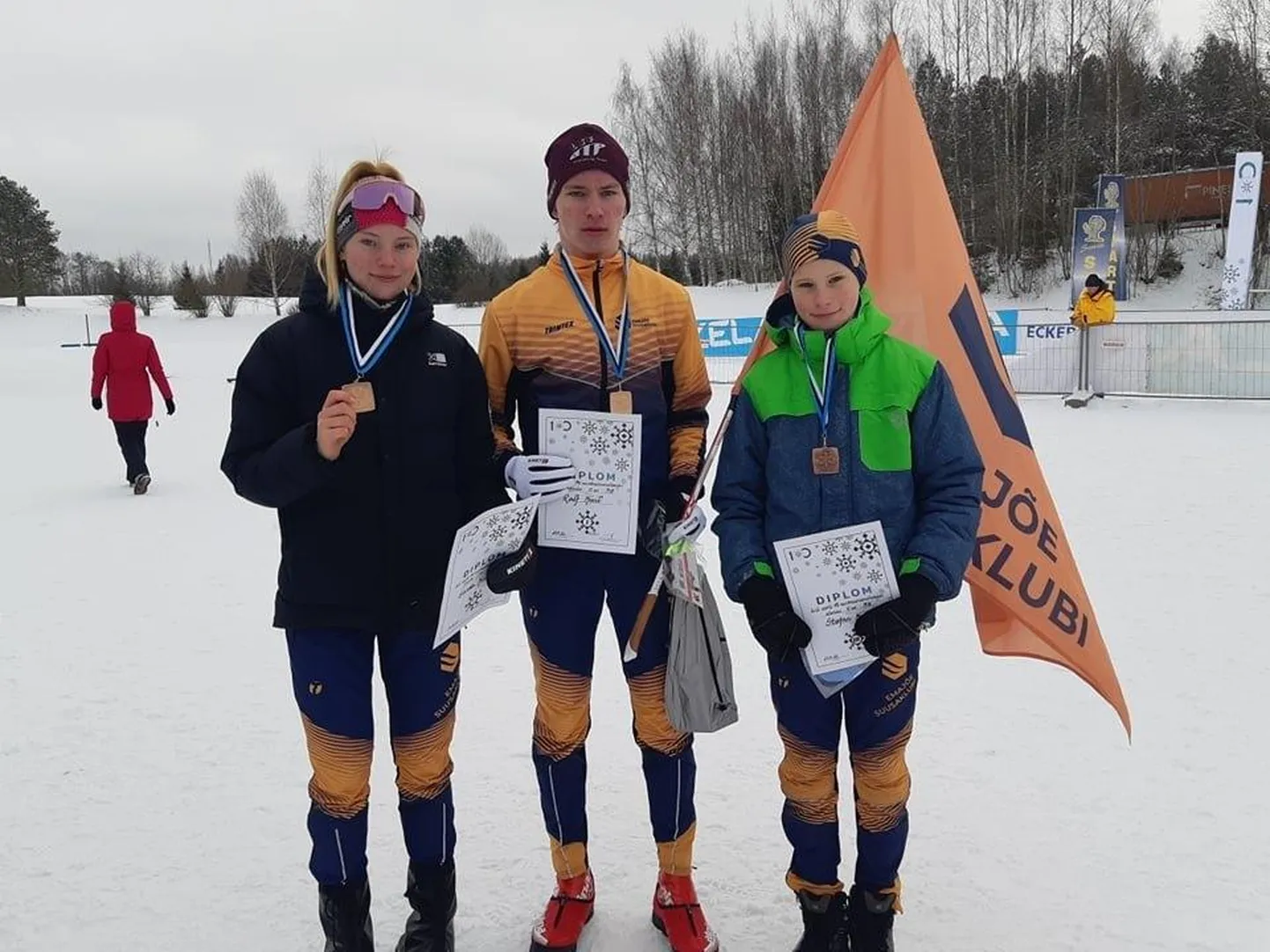 Gerda (vasakult), Ralf ja Stefan Kivil. Ralf teenis ka pääsme Norras peetavatele Põhjamaade noorte meistrivõistlustele.