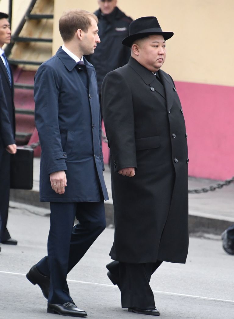 Vladivostokis võttis Kim Jong-uni vastu Venemaa Kaug-Ida arenguminister Aleksander Kozlov