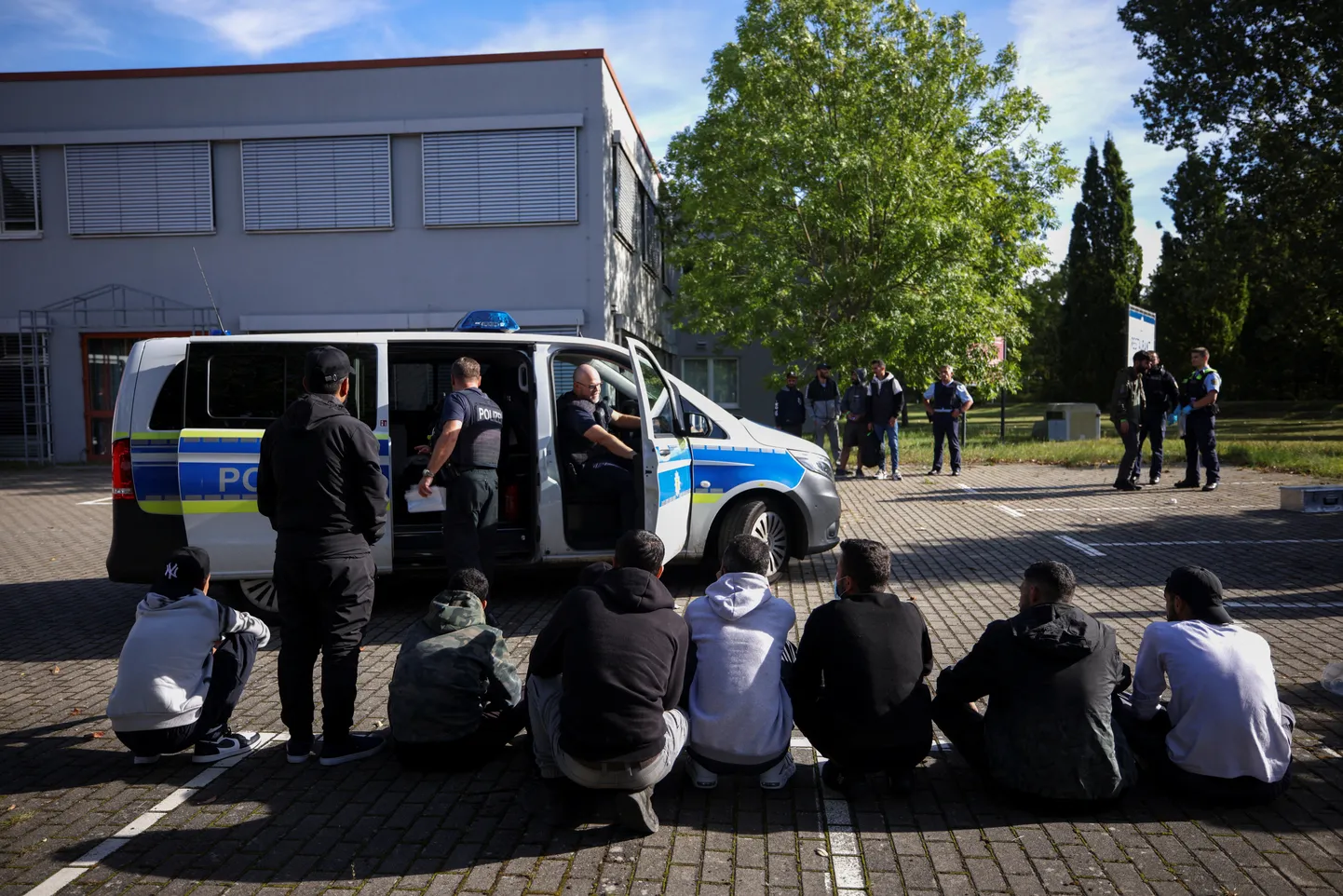 Vācijā aizturētie nelegālie migranti. Ilustratīvs attēls
