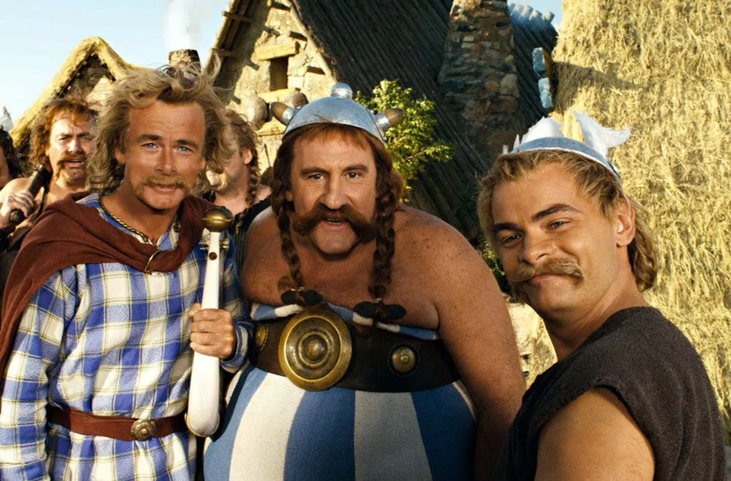 Ka Asterixi abil on võimalik ajalugu õpetada. Pildil igal võimalusel laulma kukkuv bard Cacofonix (vasakult), menhiriraidur Obelix ja väike vapper sõjamees Asterix.