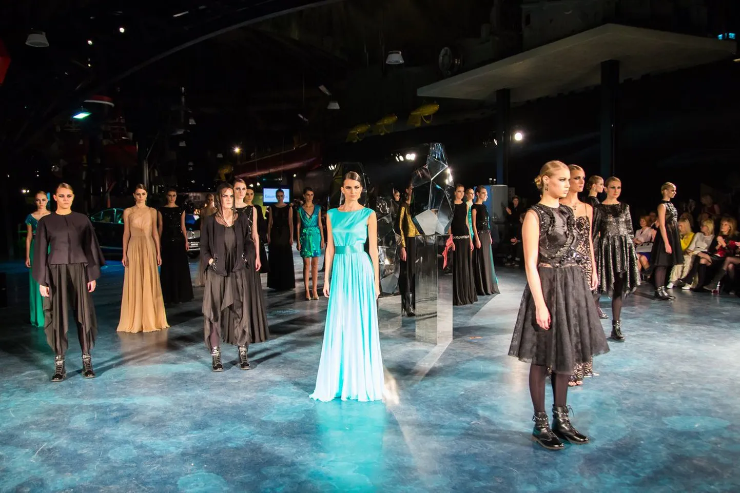 Tallinn Fashion week 2014 - Embassy of Fashioni moe-show Tallinna lennusadamas.