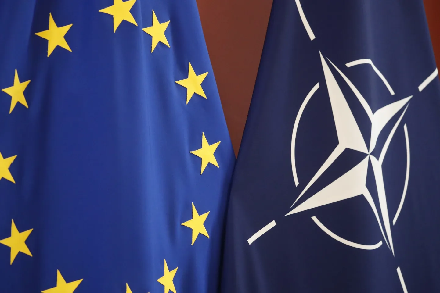 Euroopa Liidu ja NATO lipp.
