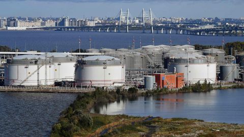 Eiropas uzņēmumi Krievijai maksā miljardiem eiro par sašķidrināto dabasgāzi, apgalvo "Greenpeace"