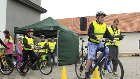 Viisteist maakonna kooli said jalgrattakoolituseks tuge