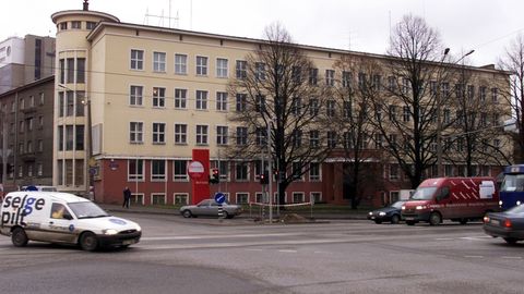 Tallinna kooli võeti kaasa relva meenutav ese, politsei reageeris suurte jõududega