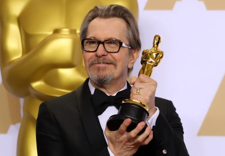 Gary Oldman meespeaosatäitja Oscariga