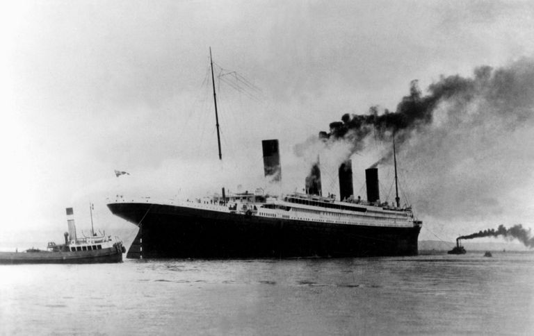 Titanic alustamas 1912. aastal oma esmareisi