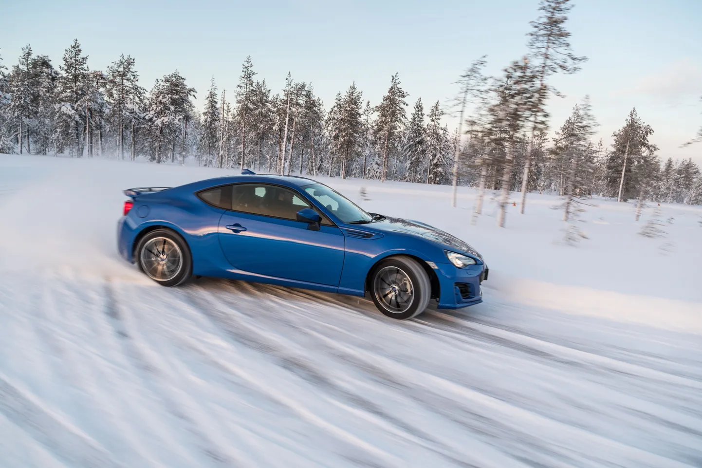 Originaal ja koopia. Subaru BRZ-i tuntakse ka ühe teise Jaapani tootja mudelina.