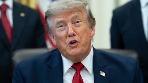 Trump's Proposed Hormuz Strait Fee Far Exceeds Iran's Rate, Threatening Global Fuel Market