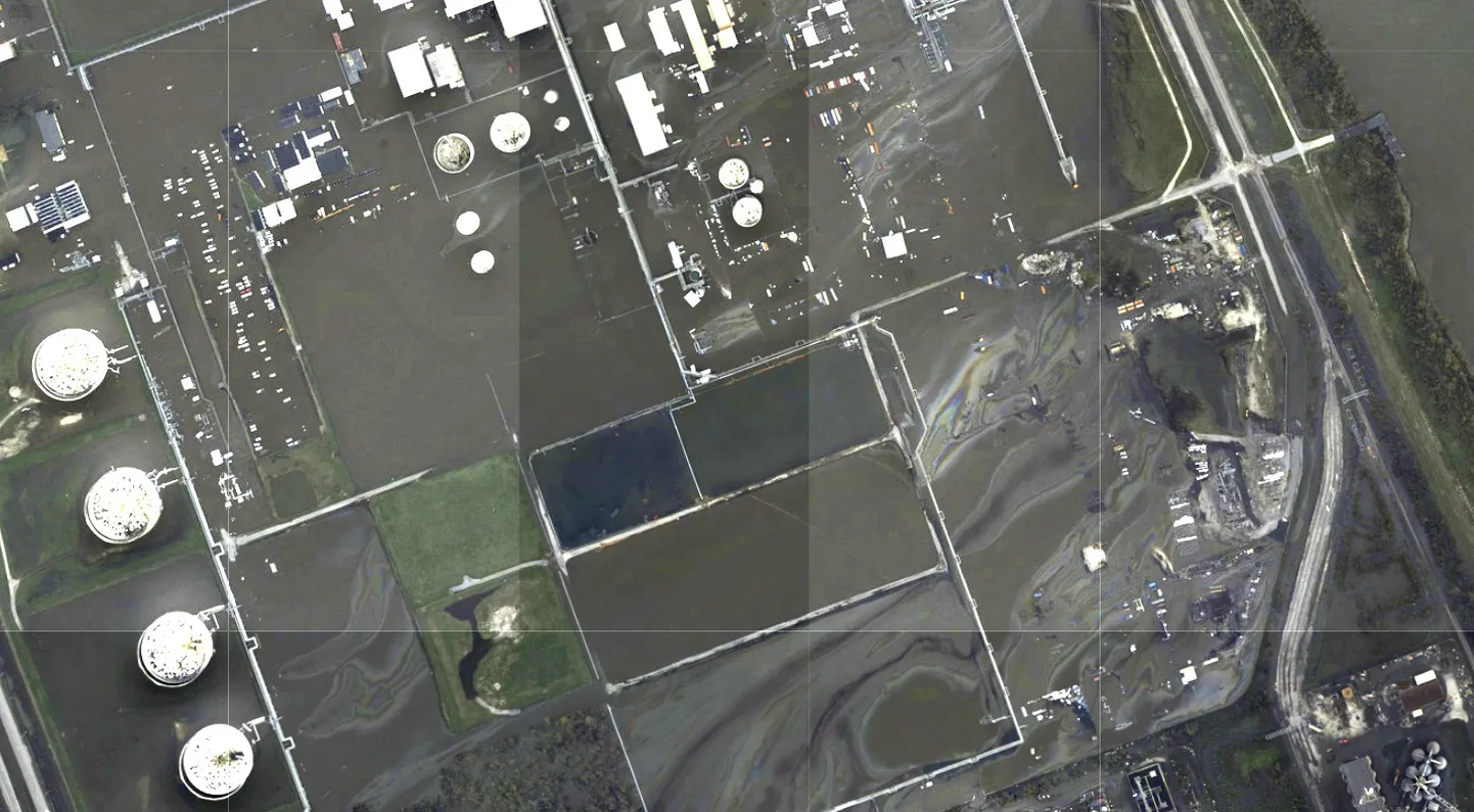Port Fourchon, Louisiana. Üleujutus USA Mehhiko lahe äärses naftatööstuspiirkonnas pärast orkaani Ida. (NOAA via AP)