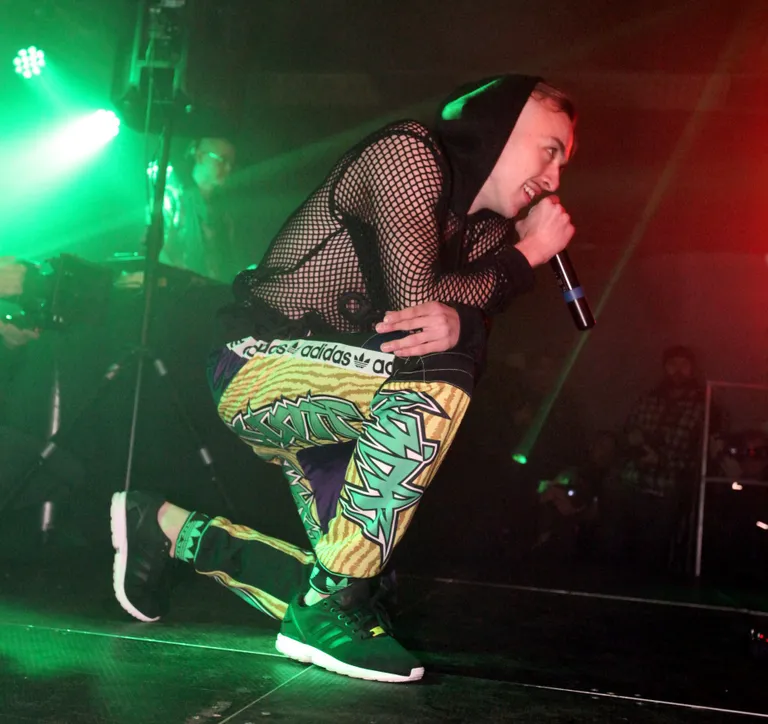 TOMMY CASH`I RAJU PLAADIESITLUS TELLISKIVI ROHELISES SAALIS